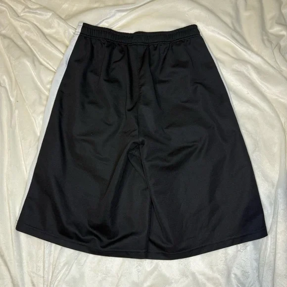 Nike Mens large Athletic Shorts Black with white accents no liner 10-1/2” inseam - Picture 6 of 9